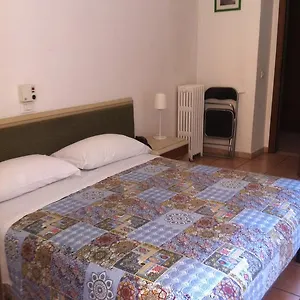  Hotel Gambara